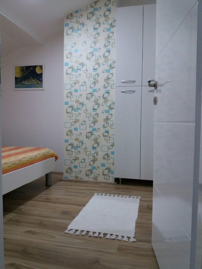 Apartmán Stan Na Dan Ni Exteriér fotografie