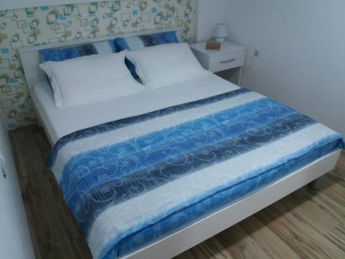 Apartmán Stan Na Dan Ni Exteriér fotografie